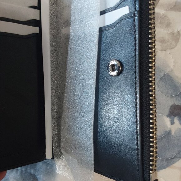 NWT Marc Jacobs Bi fold Wallet - Picture 5 of 10
